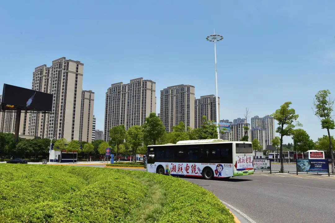 品牌煥新，夏日啟航 岳陽(yáng)登場(chǎng)，未來(lái)可期 #安全用電你我湘聯(lián)