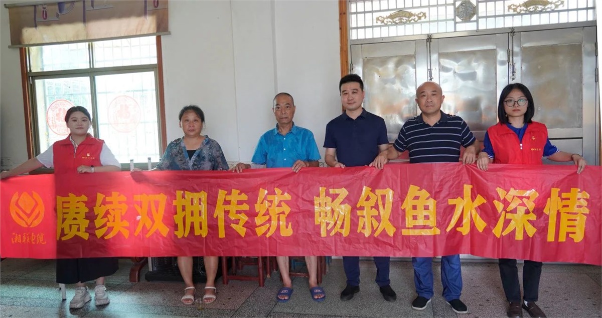 建軍節(jié) | 湘聯(lián)電纜開展走訪慰問退役軍人活動！